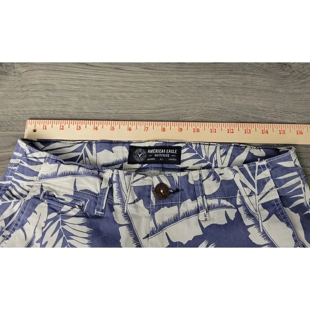 American Eagle Mens Prep Chino Shorts Tropical Print Blue White 30